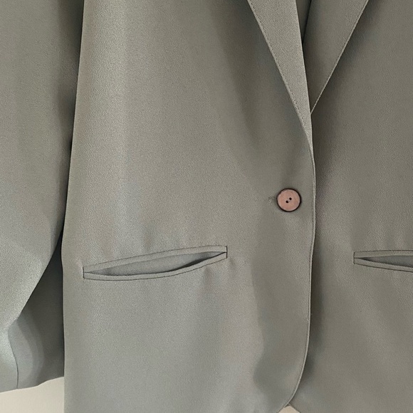 Vintage Sage Green Blazer - Picture 4 of 6